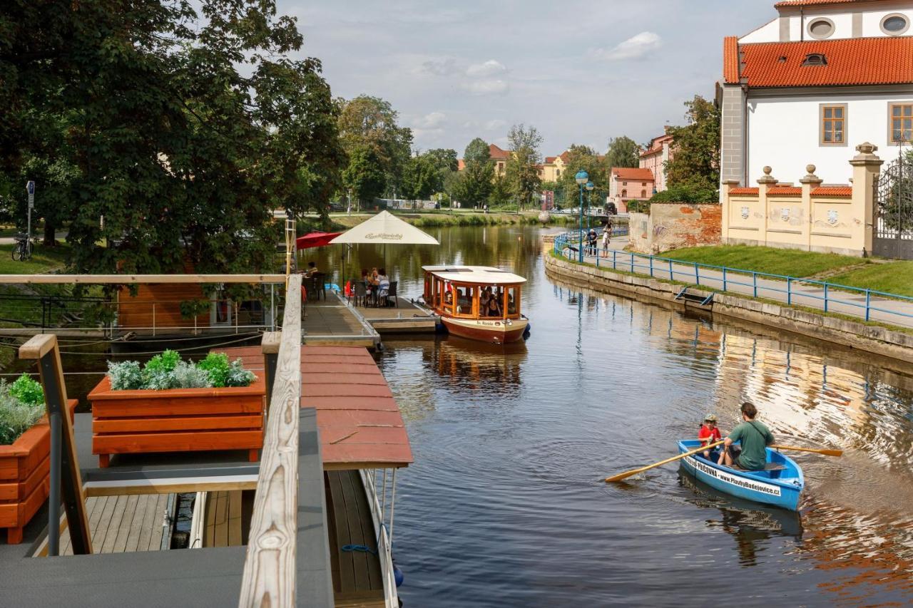 Rezidence Malse - Unikatni Apartmany Na Vode Ceske Budejovice Bagian luar foto