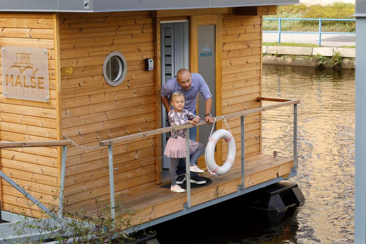 Rezidence Malse - Unikatni Apartmany Na Vode Ceske Budejovice Bagian luar foto